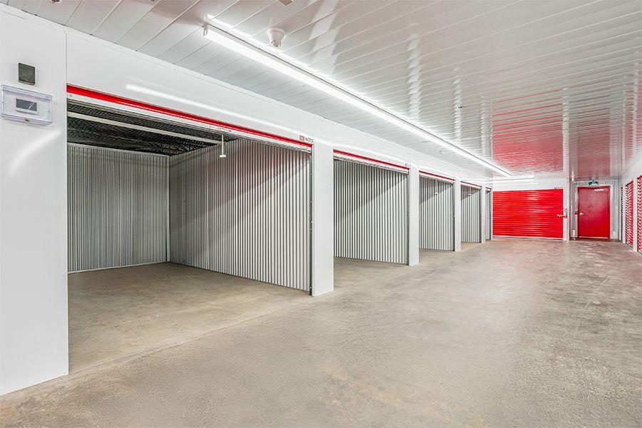inventory_openunits_selfstorage_red_900x600.jpg